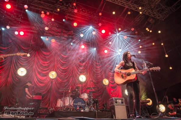 Amy-Macdonald-Rudolstadt_FRK3515