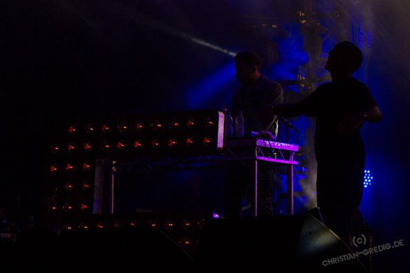 Serengeti 2013 09 Chase &amp; Status