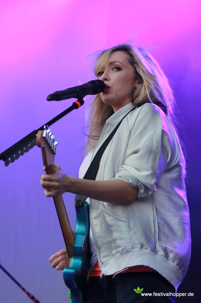 the-ting-tings-2008