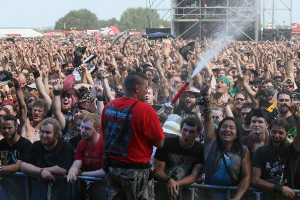 Alestorm – Summer Breeze 2015