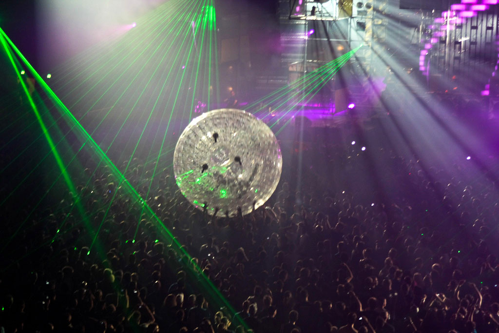 20101003-0335_Syndicate_2010_Korsakoff_vs_Outblast-1