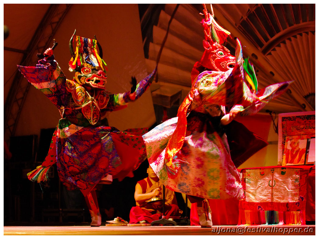 tff-2012l--tibet-monks-2