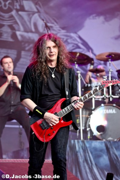 blind-guardian-4-woa-2011