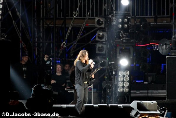 ozzy-osbourne-woa-2011