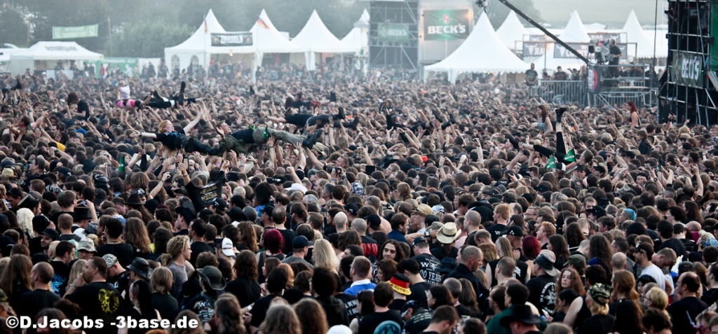 crowdsurfen-woa-2011